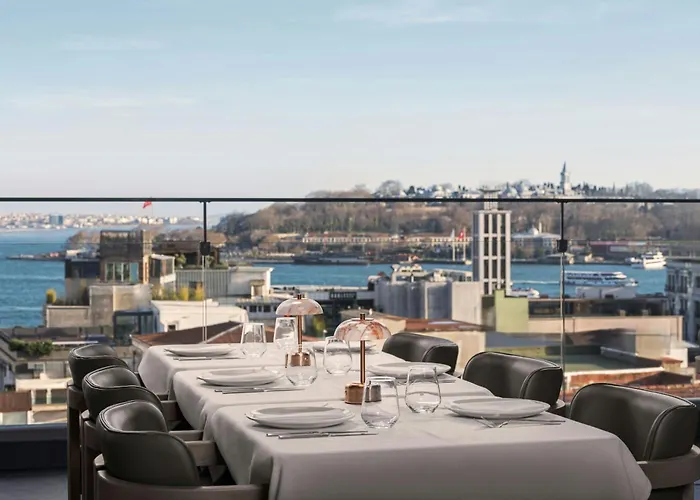 Delta By Marriott Karakoy 5*