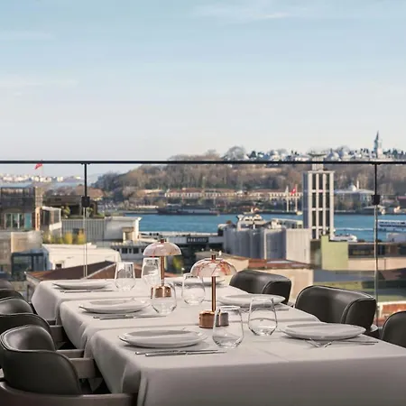Delta By Marriott Karakoy 5*
